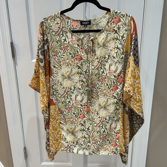 Gigio Dolman Sleeve Top - Picture 2 of 5